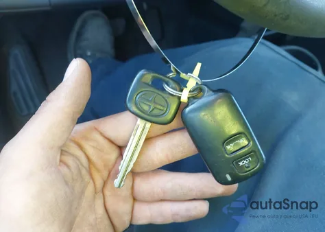 2006 Scion Xa z USA, uszkodzony, nr VIN JTKKT624X65003298